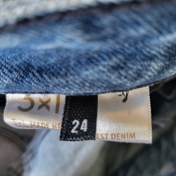 3X1 NYC Women’s 24 Blue Denim Button Fly Distressed Cropped Jeans Made in USA - Picture 6 of 10
